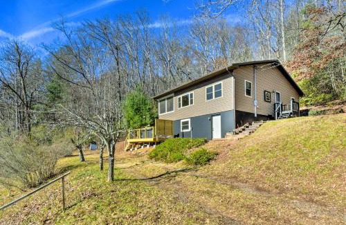 Franklin Casa | Franklin Home with Hot Tub and Mtn Views!