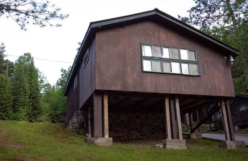 Papineau-Cameron Cabaña | Fraser Cottage
