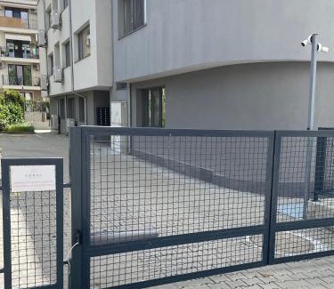 Primorski Apartamento | Freddo apartment - Coral Residence complex with parking & pool