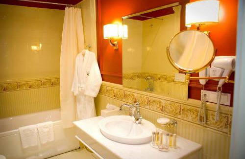 Odessa City Center Hotel | Frederic Koklen Boutique Hotel
