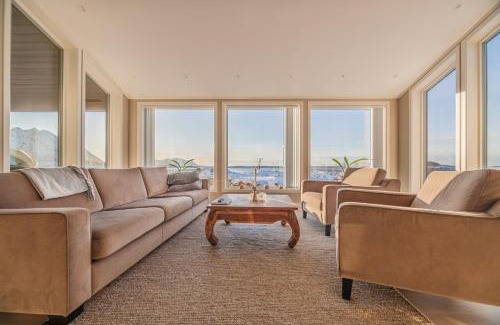 Laukvik Casa | Fredheim, cabin with amazing view!