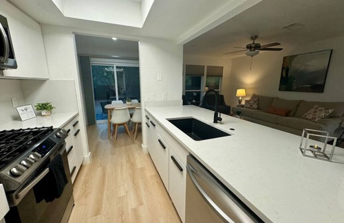 East Oak Hill Casa | Free $100~2 King BR~Priv Baths~Pet Friendly~Park