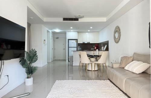 Mascot Apartamento | Free AC,Wifi & Parking, Close Shopping and station