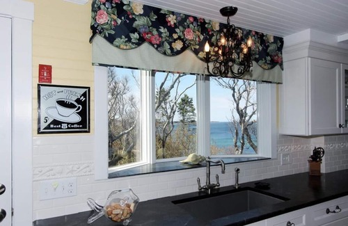 Sagamore Beach Casa | ¡Actividades GRATIS todos los días! Nuevo listado - 4BD Oceanfront Beach House - A / C, Panoramic Views of Cape Cod Bay