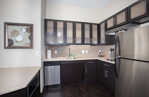 Littleton Condominio | Suite con aire acondicionado en una zona tranquila | Acceso a la piscina + desayuno diario gratuito incluido