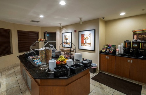 Harrisburg - Hershey Condominio | Desayuno gratis. Piscina interior. Gimnasio. Suite King. ¡Tu próximo viaje!