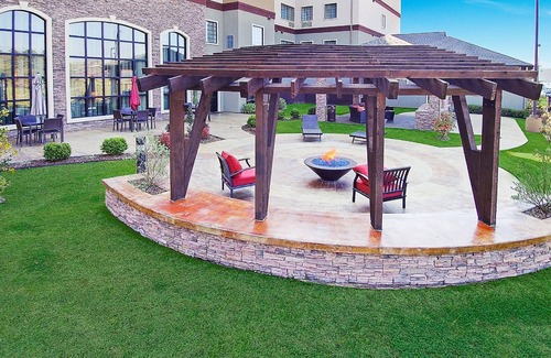 Longview Apartamento | Desayuno gratis. Piscina cubierta y bañera de hidromasaje. A solo 15 minutos del centro de convenciones.