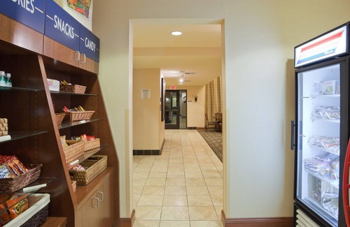 Fairfield Apartamento | Free Breakfast. Pool & Hot Tub. Close to Napa Valley Wine Country.