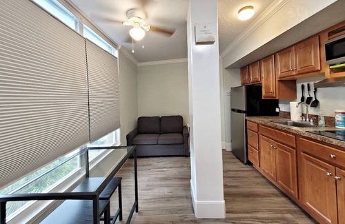 Daytona Beach Shores Condominio | FREE DAILY ACTIVITIES! Corner Unit w/Private Balcony to Catch the Action Overlooking City & Ocean!