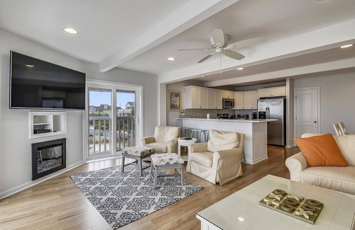 Fenwick Island Condominio | ¡¡¡ACTIVIDADES DIARIAS GRATIS !!! Increíble condominio frente al mar ubicado justo al norte de Fenwick Island State Park ha sido completamente renovado para la temporada de verano de 2017!