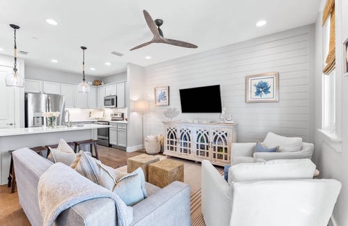 Seagrove Beach Casa | FREE Golf Cart | 2 Min Bike Ride to Beach | Steps to Community Pool | Large Patio | 30A Beaches