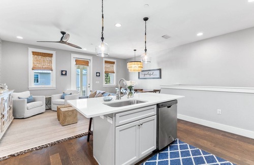 Seagrove Beach Casa | FREE Golf Cart | 2 Min Bike Ride to Beach | Steps to Community Pool | Large Patio | 30A Beaches
