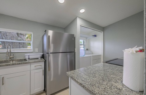 Lakewood Park Apartamento | FREE: High Speed Wi-FinFREE: ParkingnFREE: Coffee/TeanFREE: Netflix/Prime Video