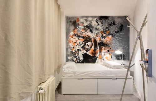 La Nova Esquerra de l'Eixample Hostal | Free Hostels Barcelona