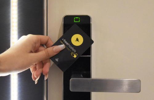 La Nova Esquerra de l'Eixample Hostal | Free Hostels Barcelona