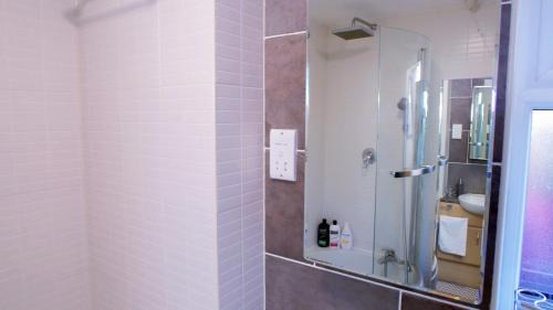 Newmarket Apartamento | FREE parking, Central Location,1 Bedroom Apartment near Tattersalls