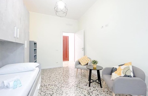 Savona Apartamento | Free Parking - Elegante Casa con WiFi -SmartTv