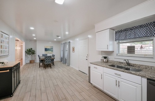 Shearer Hills - Ridgeview Casa | Free Parking Fast with Wi-fi and Smart TV