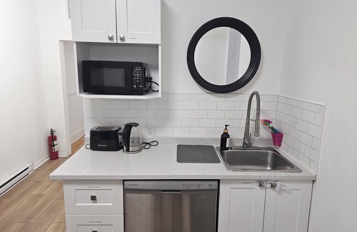 Hochelaga Apartamento | Free Parking, Private Terrace, Tea Lounge, Harry Potter
