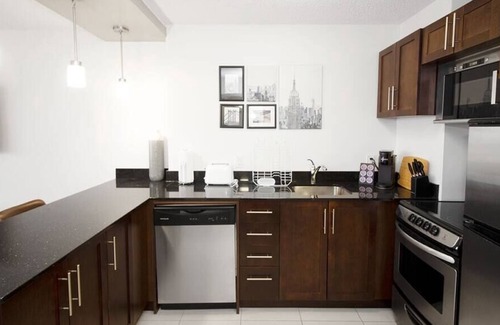 Downtown Winnipeg Apartamento | Free Parking & Wi-Fi! Downtown Studio Suite
