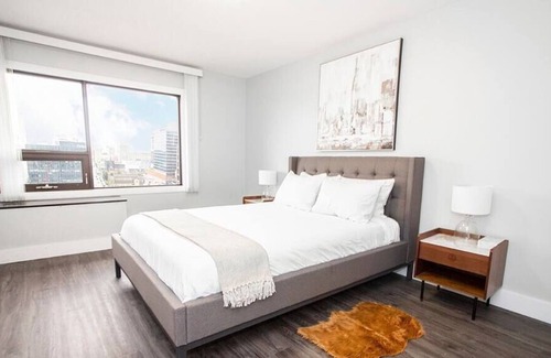 Downtown Winnipeg Condominio | Free Parking & Wi-Fi! One-bedroom Suite with Amazing View