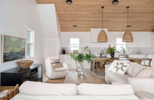 Ocean Hill Casa | Ocean Views, Pool, Hot Tub & 7Min Walk to Beach!
