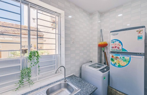 Tran Phu Beach Apartamento | Té / café gratis # Apoyo Bebé # Mascotas Hotel # Cocina # Toallas # LavadoraMáquina # AC