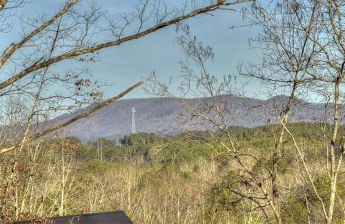 Copperhill Cabina | *FREE Whitewater Rafting & Ziplining* Dream Hideaway Located in Hideaway Falls next to Squirrels Hideaway & Many other Cuddle Up Cabins