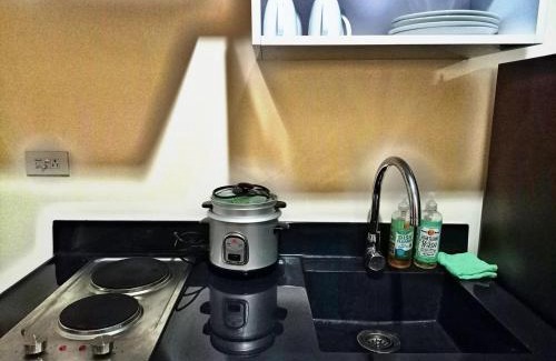 Mabolo Apartamento | Free WI-FI and Pool Persimmon Condominium