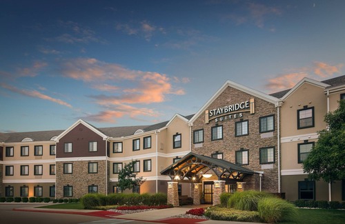 Fort Worth Apartamento | Wi-Fi gratis + desayuno de cortesía + piscina al aire libre | ��30 minutos de Six Flags!