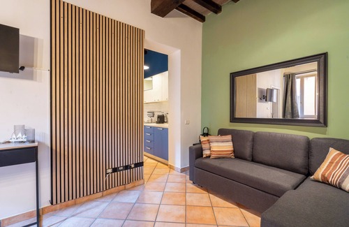 Parma City Centre Apartamento | FREEDOM INDUSTRIAL CENTRALLY LOCATED FOR FAMILIES AND WORKERS