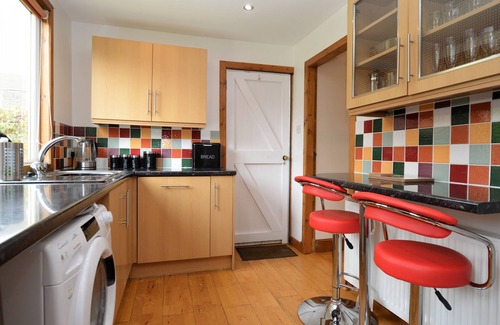Kilmun Cabaña | Freeland Cottage, lovely cottage, coastal Dunoon, quiet location,