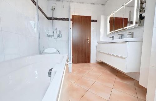 Rhein-Erft-Kreis District Villa | Freestanding Villa by the Forest near Cologne