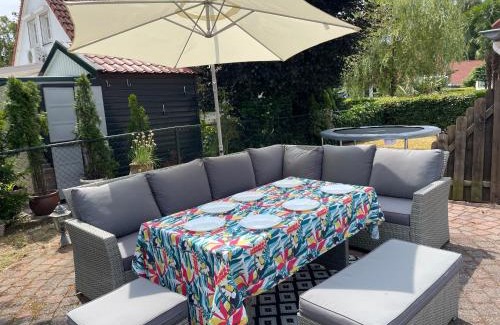 Heel Casa | Freistehendes Ferienhaus am See Nähe Roermond