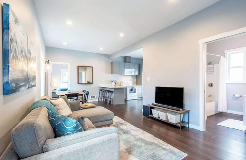 Fremont Casa | Fremont Bungalow with Backyard View Seattle