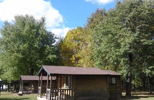 Fremont Complejo | Fremont Jellystone Park Cabin 8
