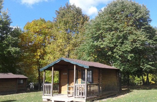 Fremont Complejo | Fremont Jellystone Park Cabin 8