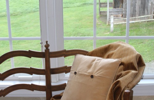 Fleetwood Casa | "French Country Barn Loft" Escape lujoso de pareja en el nuevo río