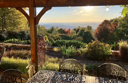 Roaring Gap Villa | Pintoresca villa francesa con vistas a las montañas Blue Ridge