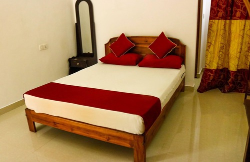 Uppuveli Hotel | French Garden Eagle wings Inn