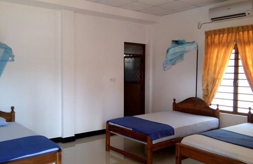 Trincomalee Hotel | French Garden Resort