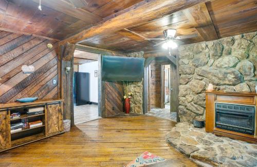 French Lick Casa | French Lick Getaway with Deck, Grill and Fire Pit!