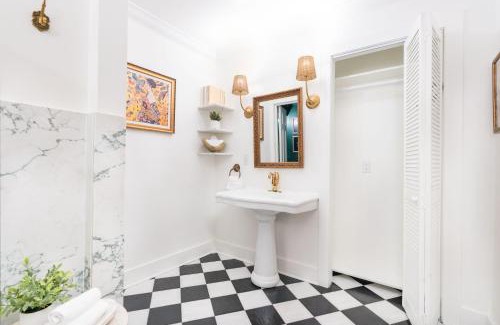 French Quarter Hotel | French Quarter Mansion