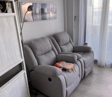Theoule-sur-Mer Apartamento | French Riviera 1 bedroom on the beach facing Cannes