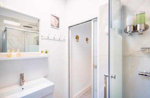 Hincmar Apartamento | 💙🤍❤️ FRENCH TOUCH' CATHEDRAL