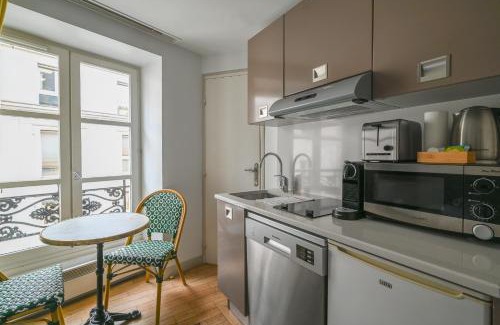 Gaillon Apartamento | French typical apartment (opéra 5D)
