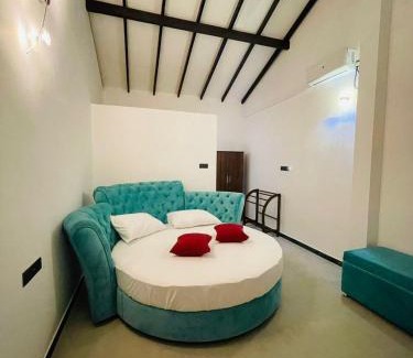Dankotuwa Casa | French Villa
