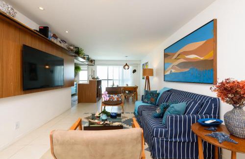 Recreio dos Bandeirantes Apartamento | Frente mar- Apto pé na areia com charme e conforto