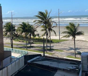 Mirim Apartamento | Frente mar novo e tranquilo