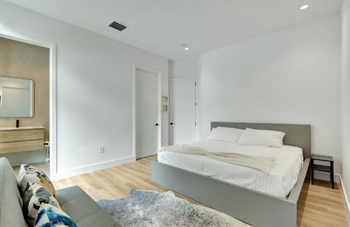 Miami Shores Casa | Fresco 1, Modern Design, Brand New Construction and Furniture